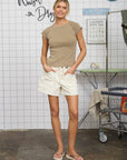 RAGLAN EXPOSED SEAM SHORT SLEEVE KNIT TOP: WHITE