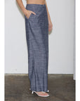 High-waisted straight-leg trousers in a solid linen blend