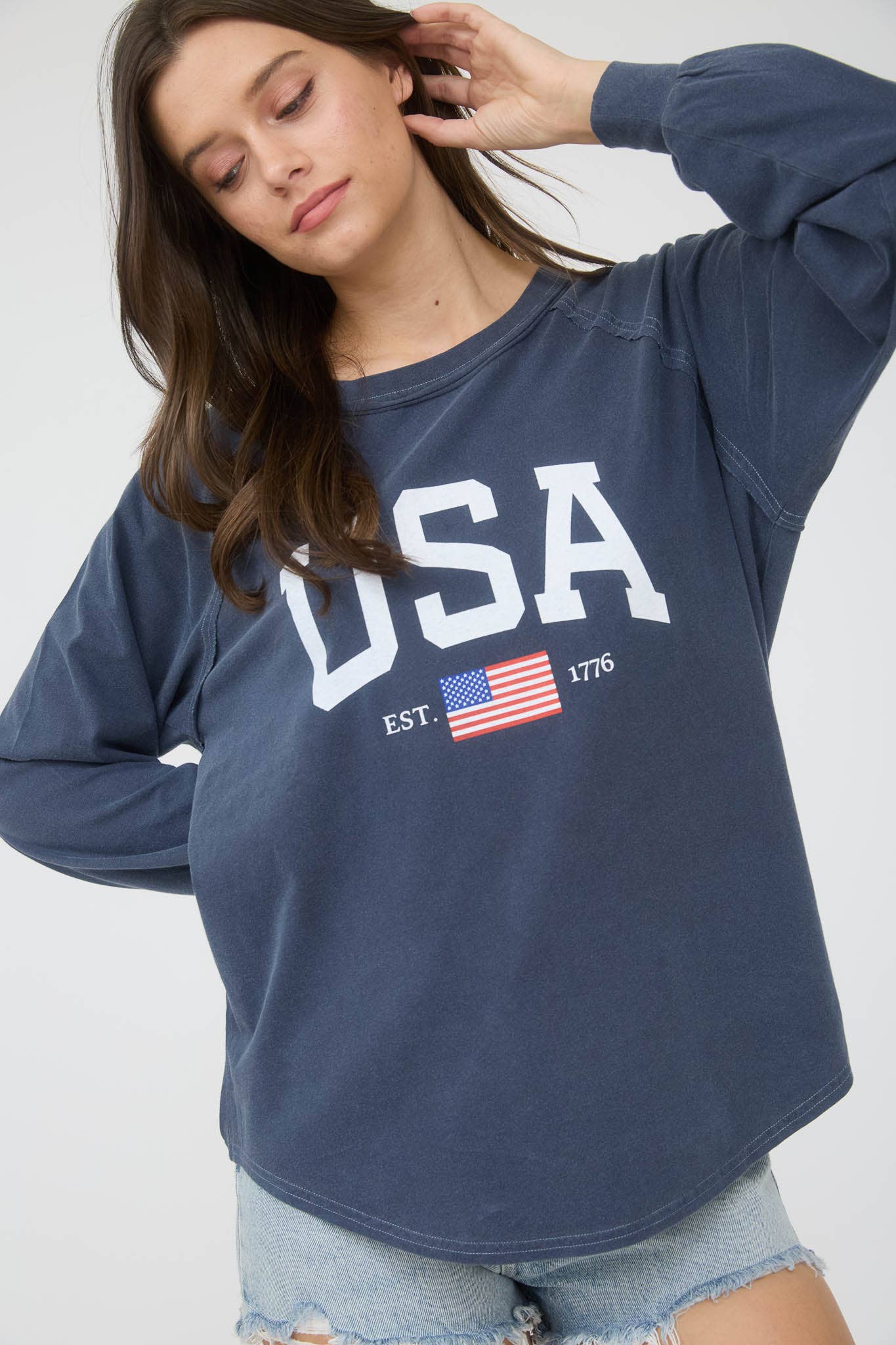 USA GRAPHIC RAGLAN LONG SLEEVE KNIT TOP : WHITE