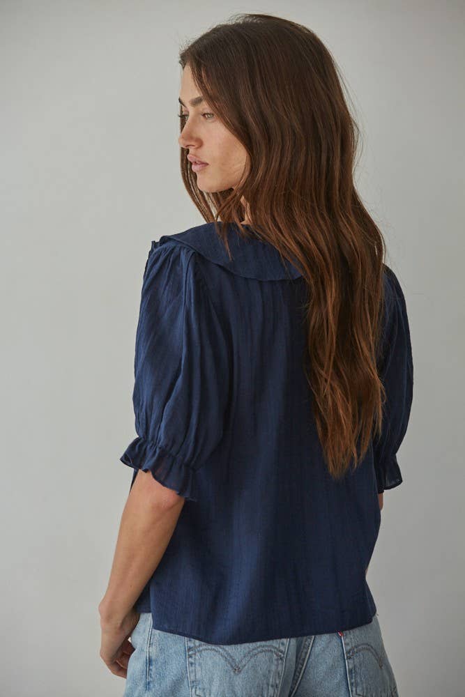 L8439 | Woven Cotton Buttondown V-Neck Short Sleeve Top: