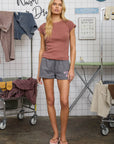 RAGLAN EXPOSED SEAM SHORT SLEEVE KNIT TOP: LIGHT OLIVE