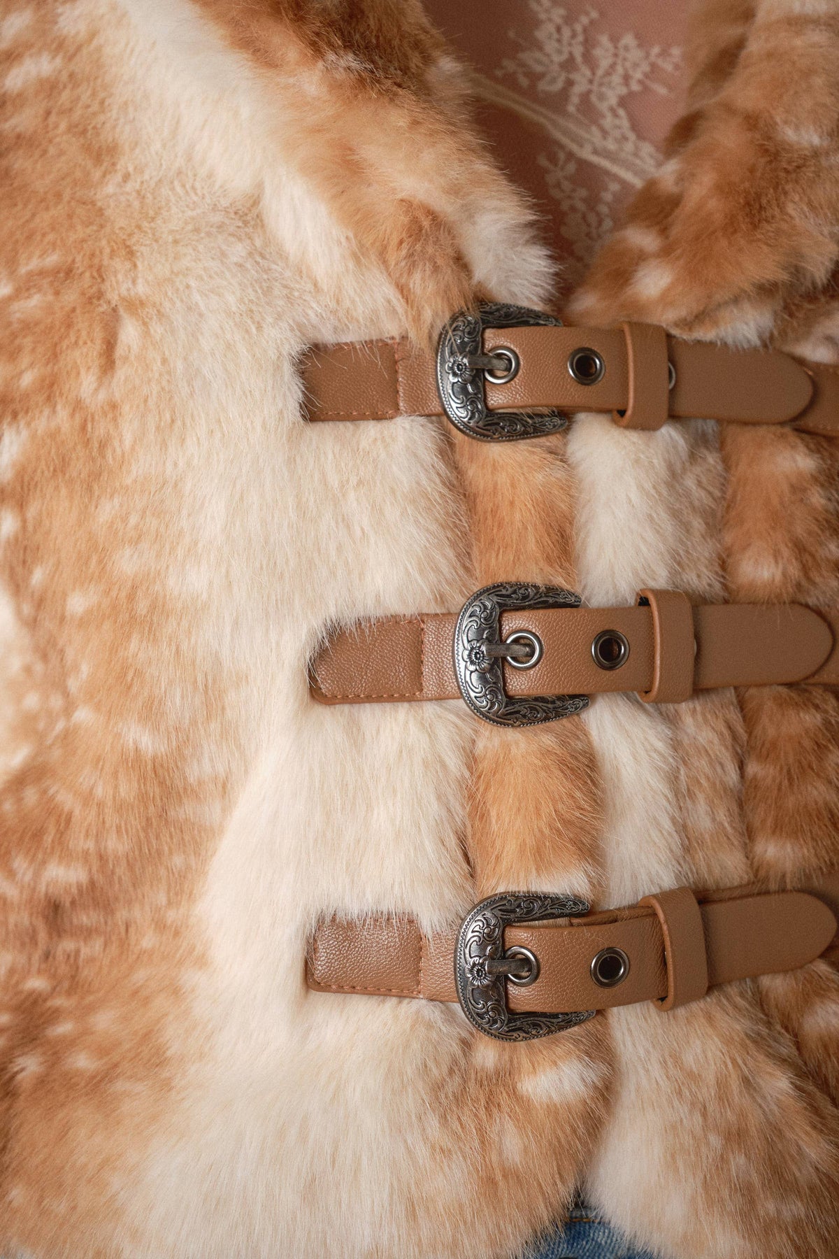 25004J Buckled Deer Print Faux Fur Jacket: DEER FUR / S-M-L (2-2-2)