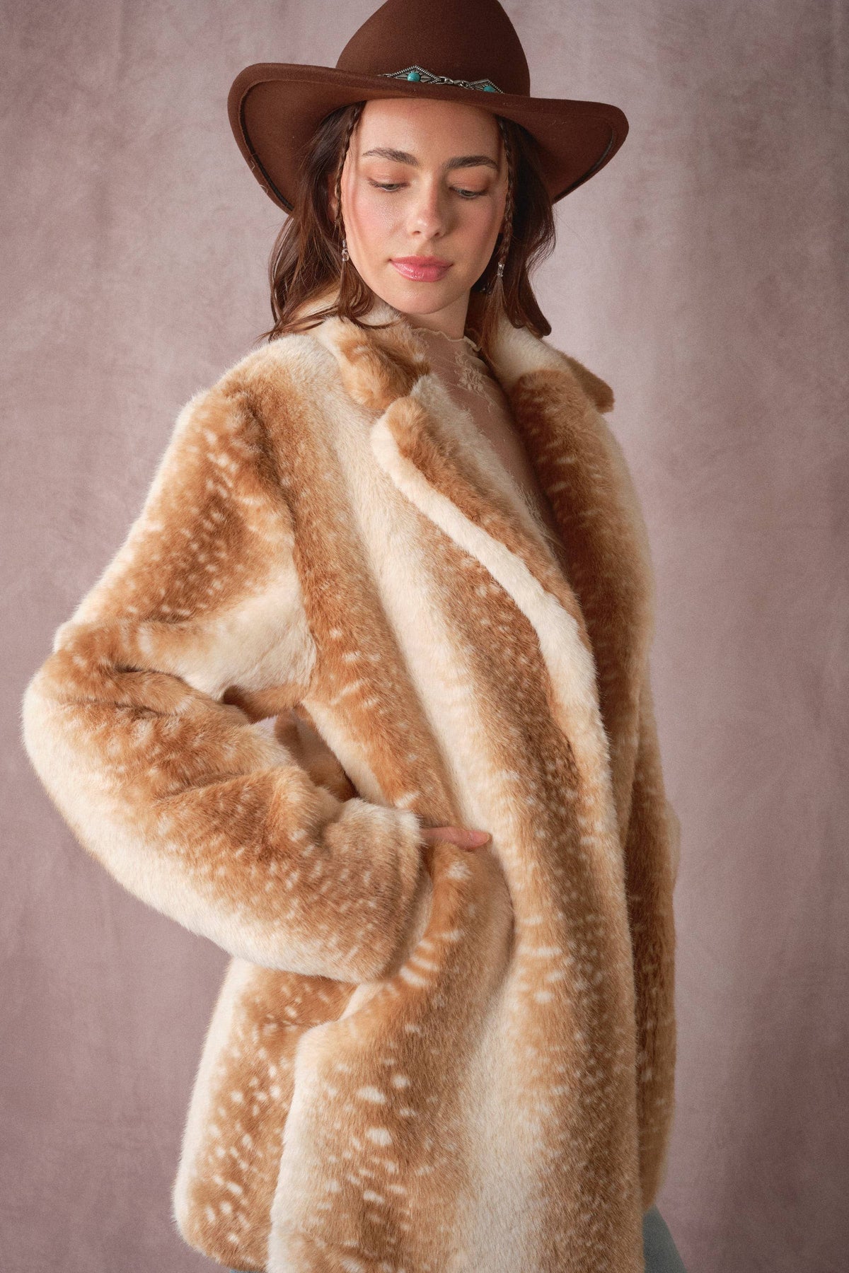 25046J Deer Print Faux Fur Coat: TAUPE / S-M-L (2-2-2)