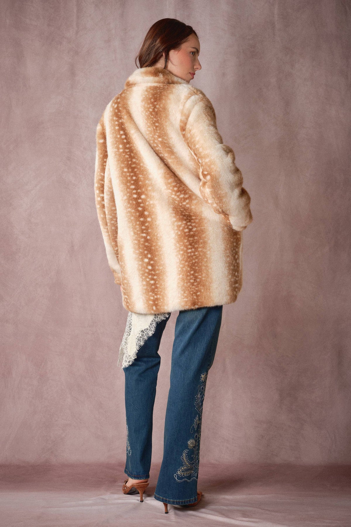 25046J Deer Print Faux Fur Coat: TAUPE / S-M-L (2-2-2)