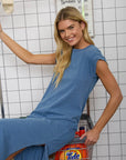 SHORT SLEEVE SIDE SLIT DETAIL KNIT T-SHIRT MIDI DRESS: DARK DENIM