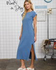 SHORT SLEEVE SIDE SLIT DETAIL KNIT T-SHIRT MIDI DRESS: DARK DENIM