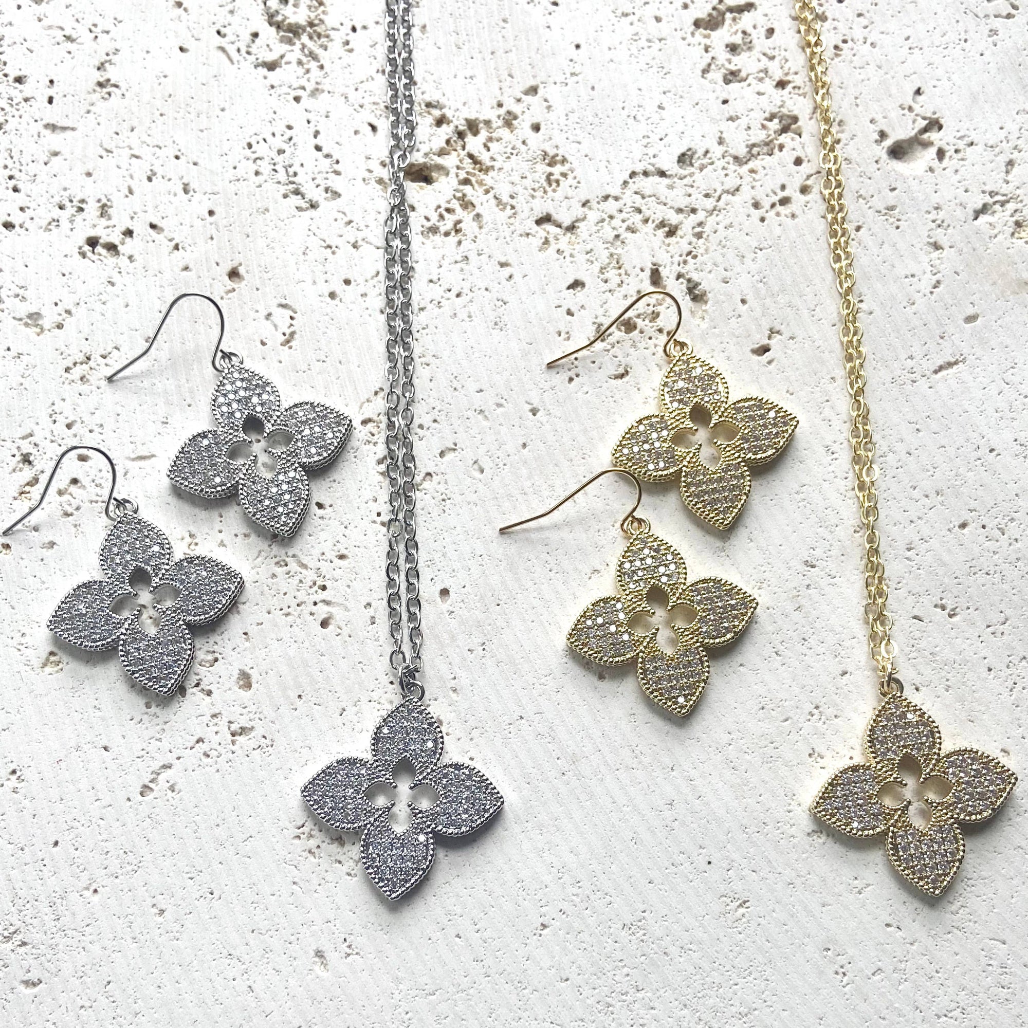Quatrefoil clover designer trendy jewelry boutique style: Gold