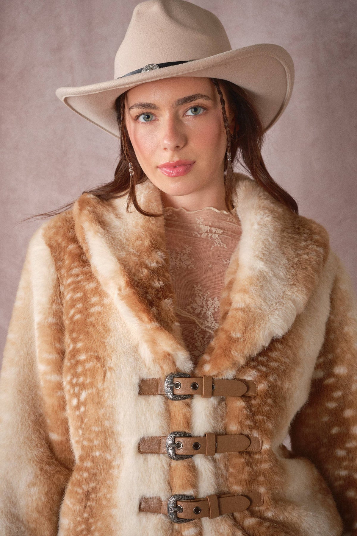 25004J Buckled Deer Print Faux Fur Jacket: DEER FUR / S-M-L (2-2-2)