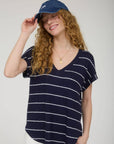 STRIPE V NECK CUFFED SHORT SLEEVE KNIT TOP: CREAM