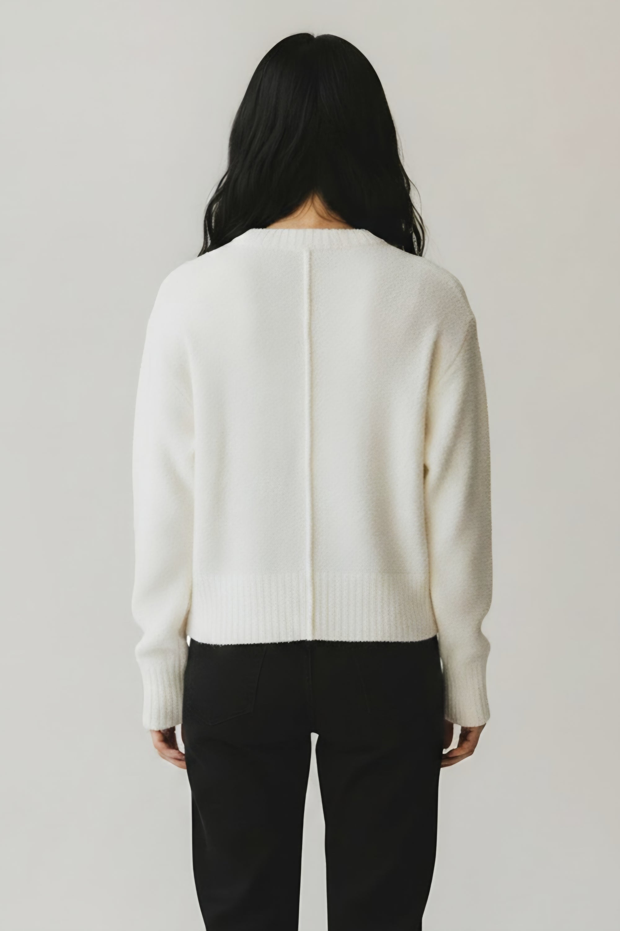 LONG SLV V-NECK SWEATER
