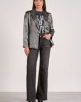 SILVER BLAZER W/WIDE LAPEL