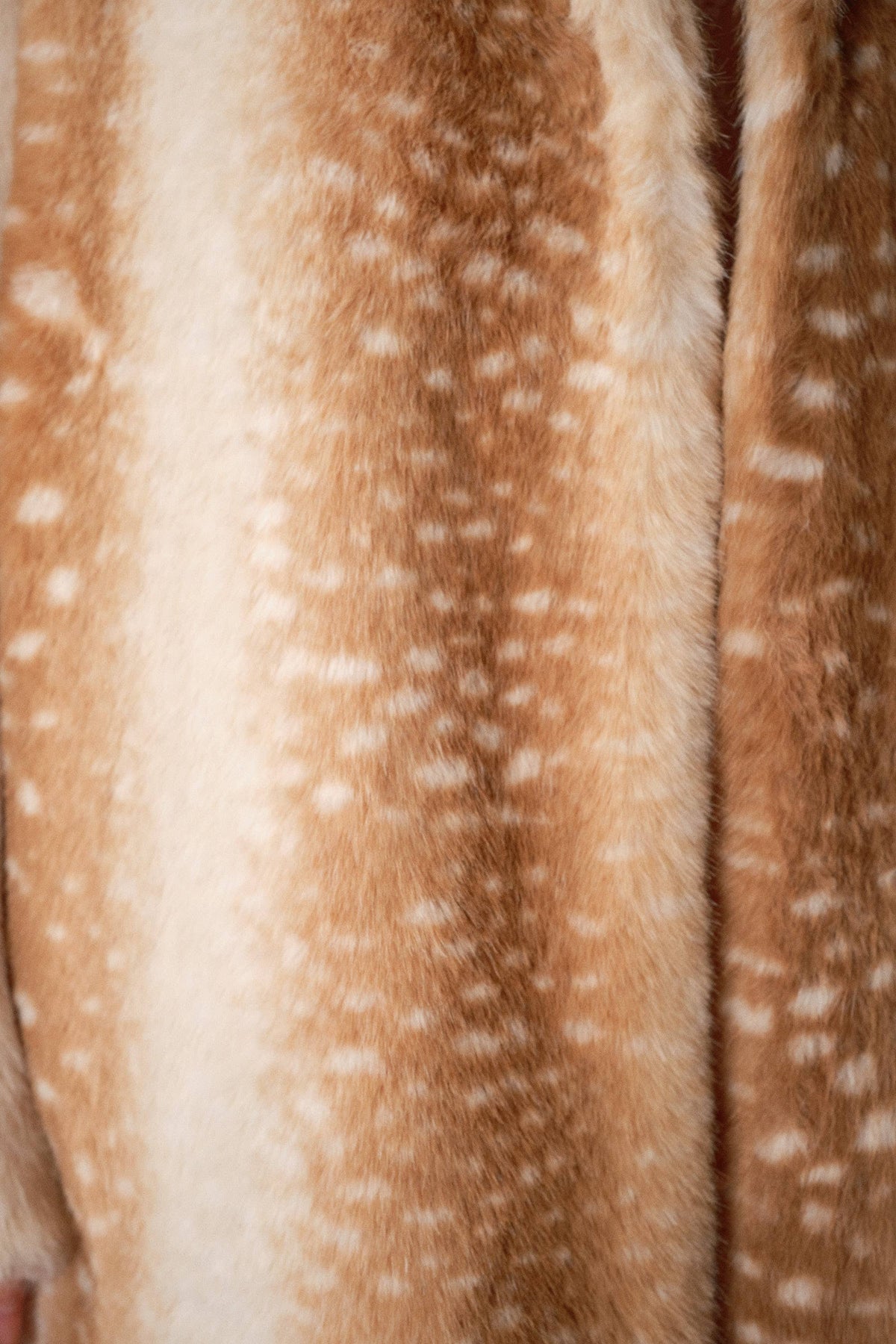 25046J Deer Print Faux Fur Coat: TAUPE / S-M-L (2-2-2)
