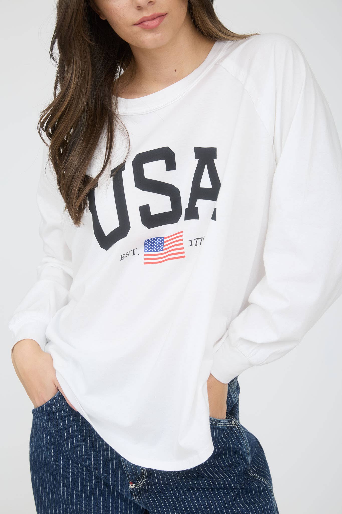 USA GRAPHIC RAGLAN LONG SLEEVE KNIT TOP : WHITE