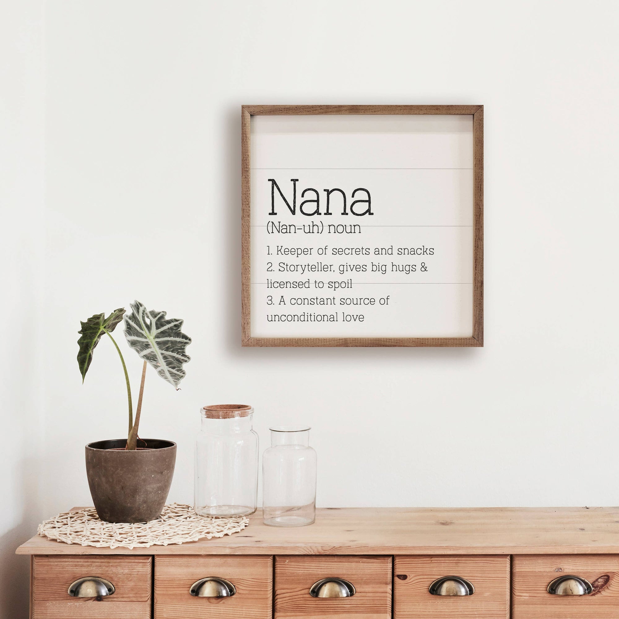 Nana Definition White: 8 x 8 x 1.5