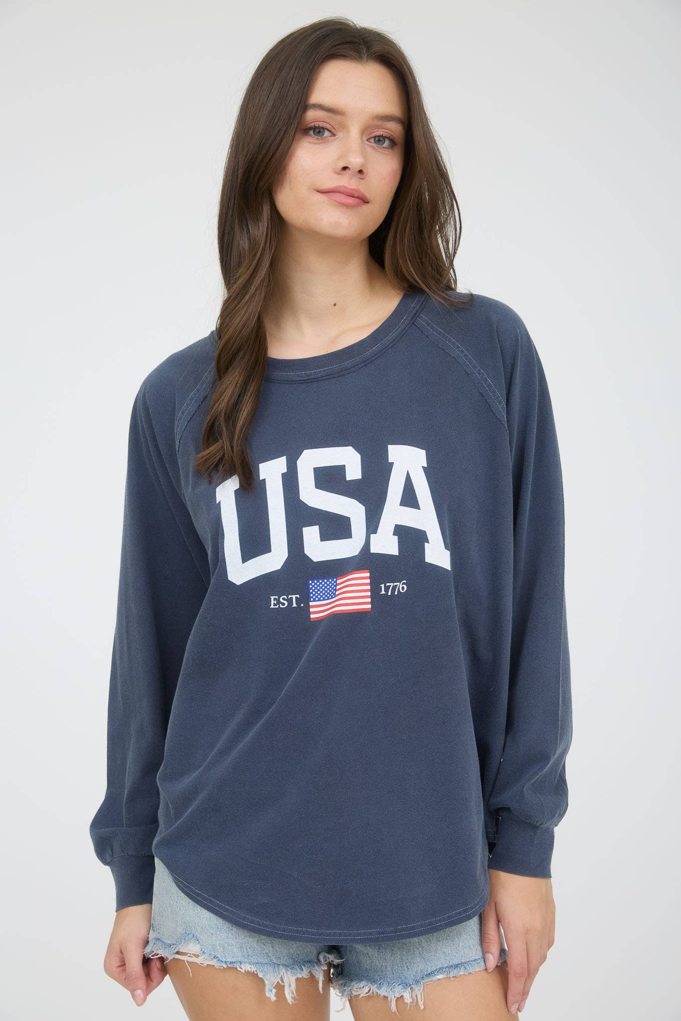 USA GRAPHIC RAGLAN LONG SLEEVE KNIT TOP : WHITE