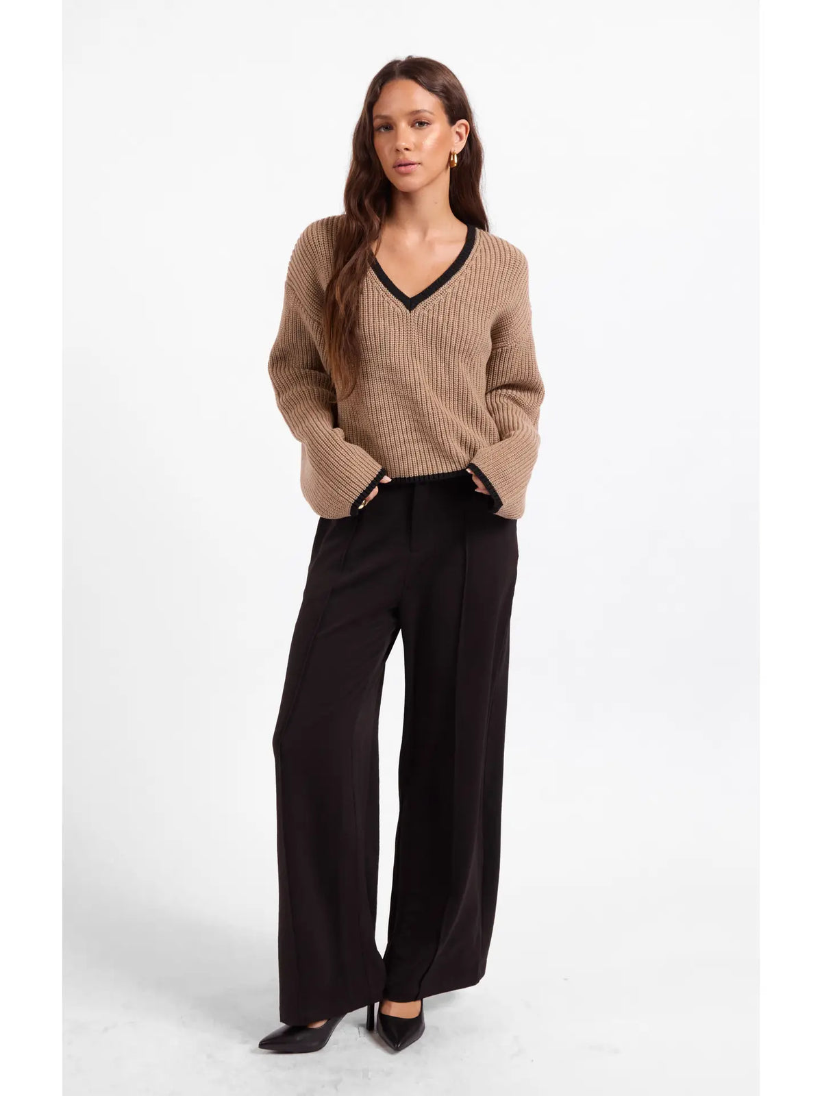 TAUPE CRISP MORNING SWEATER