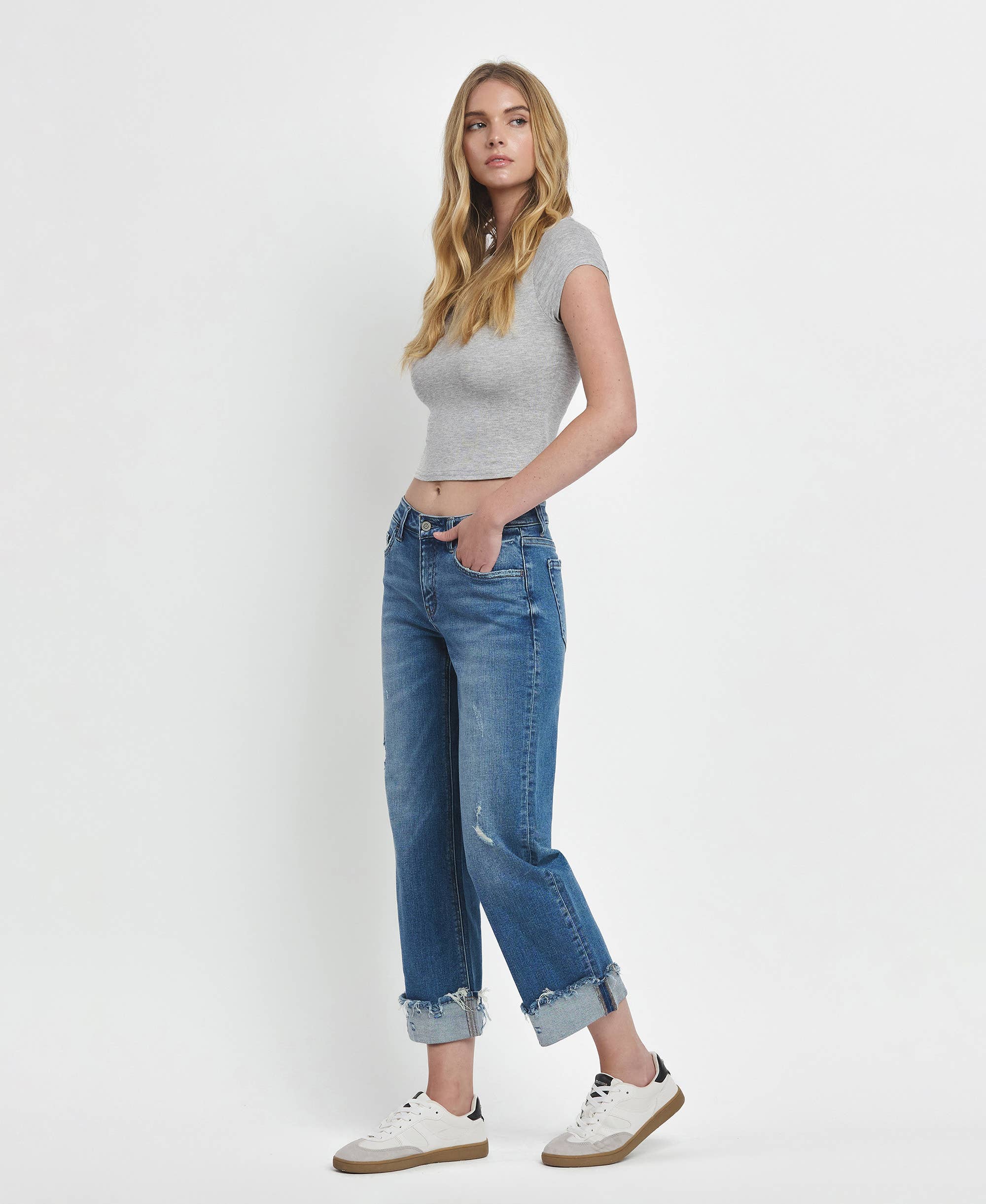 MID RISE RAW CUFFED HEM SLIM WIDE JEANS F5861: FOUR SEASON