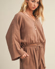 V-neck mocha blouse in gauze fabric with a dolman slv top