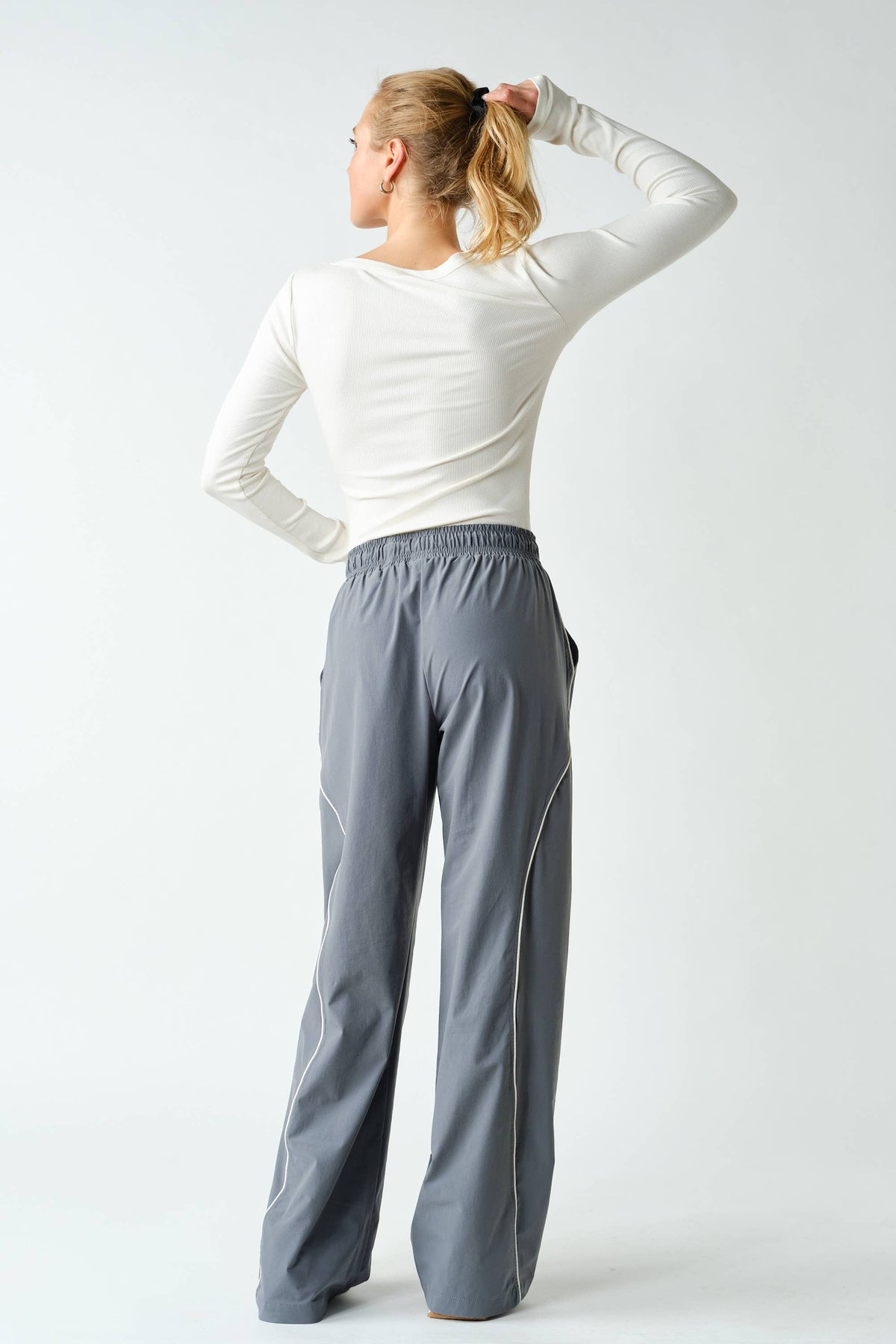 Slim Fit Scoop Neck Ribbed Long Slv/WHITE