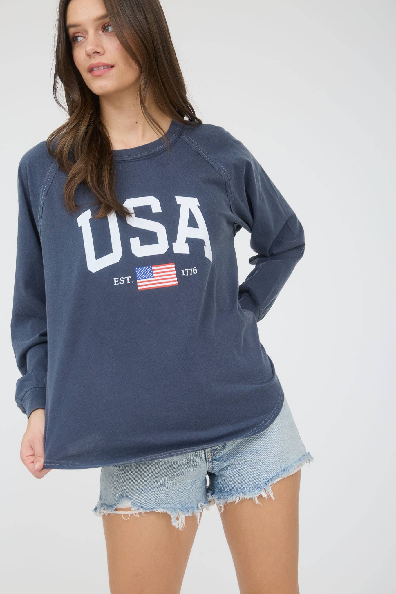 USA GRAPHIC RAGLAN LONG SLEEVE KNIT TOP : WHITE