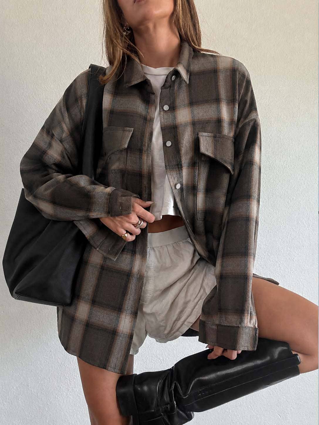 OVERSIZED PLAID FLANNEL WITH POCKET