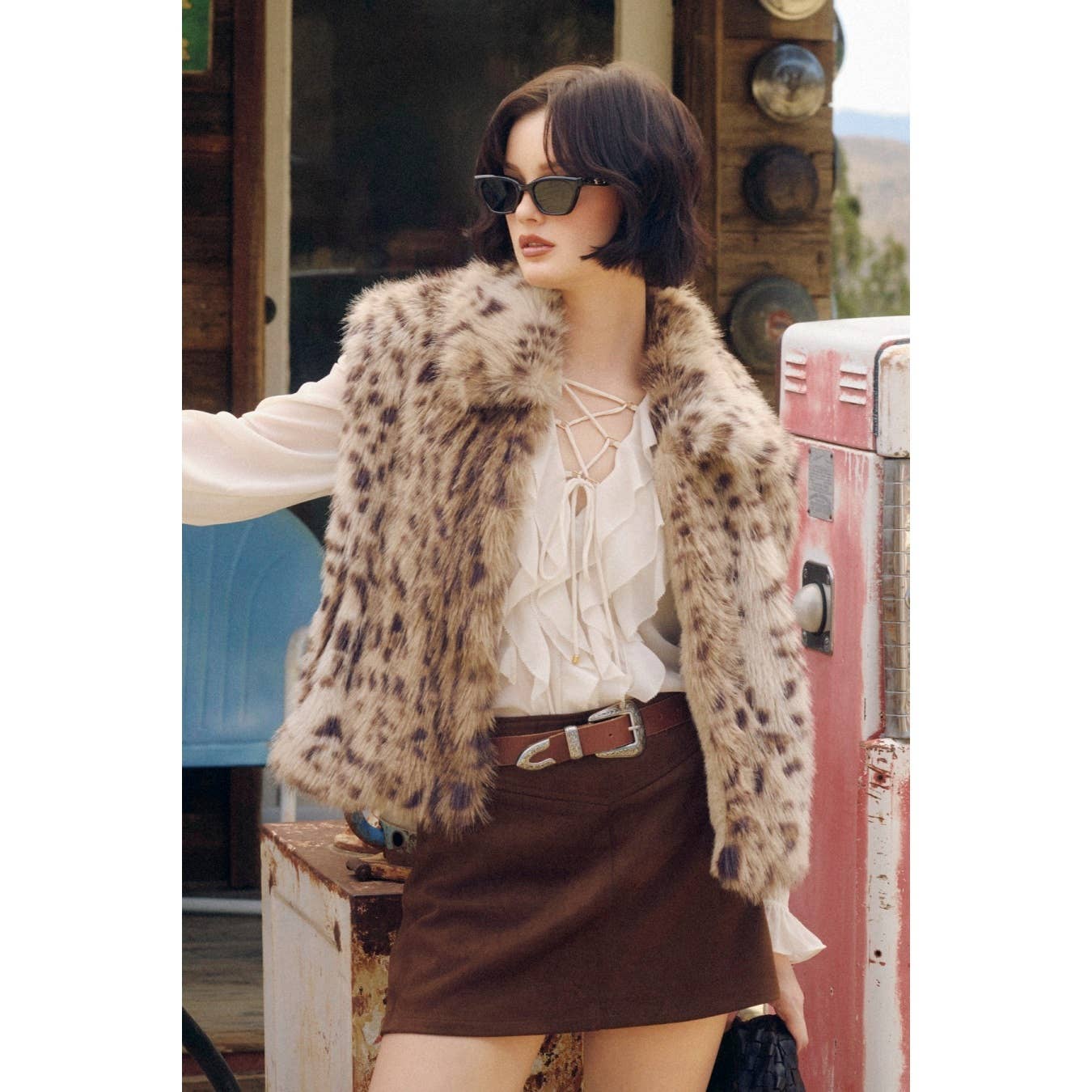 Wanderroot Faux Fur Vest: TAUPE BROWN