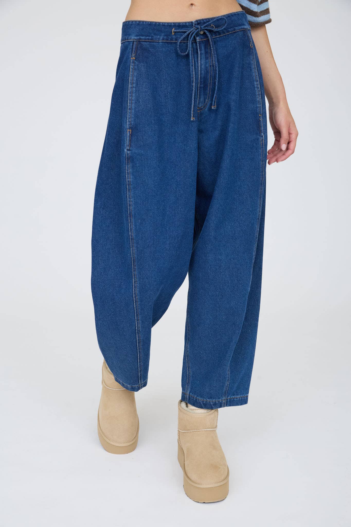 HIGH WAIST FRONT TIE WIDE LEG CROPPED PANTS: INDIGO