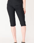 B+T BLACK CAPRI PANTS