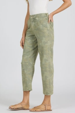 D+J CAMO BARREL PANT