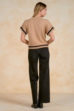 TAN SHORT SLV SWEATER W/BLACK DETAIL