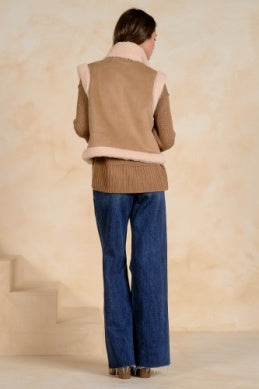 MOCHA VEST W/FAUX FUR DETAIL